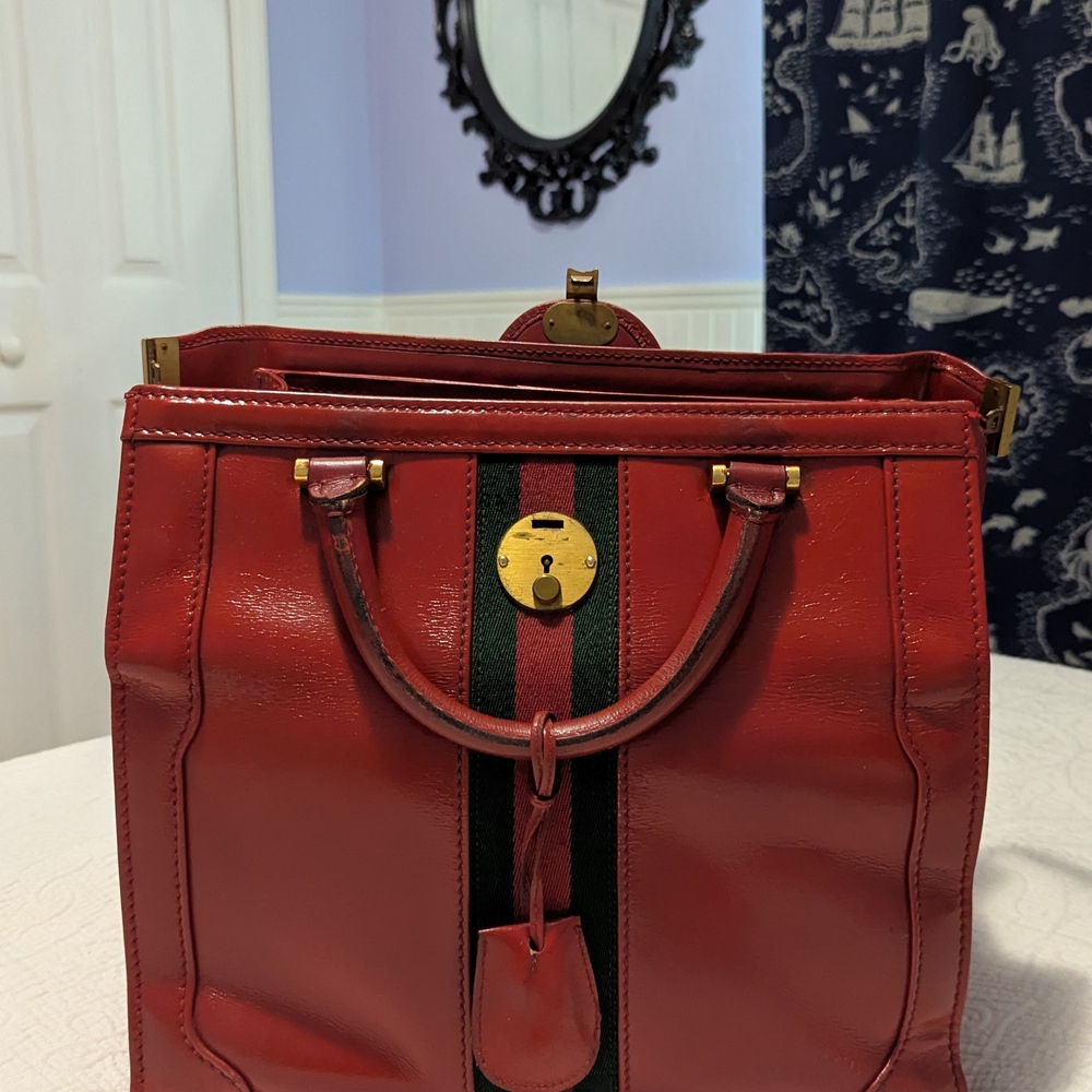 Vintage Gucci Train Case / Doctor Bag / Cosmetics Case - Picture 3 of 10
